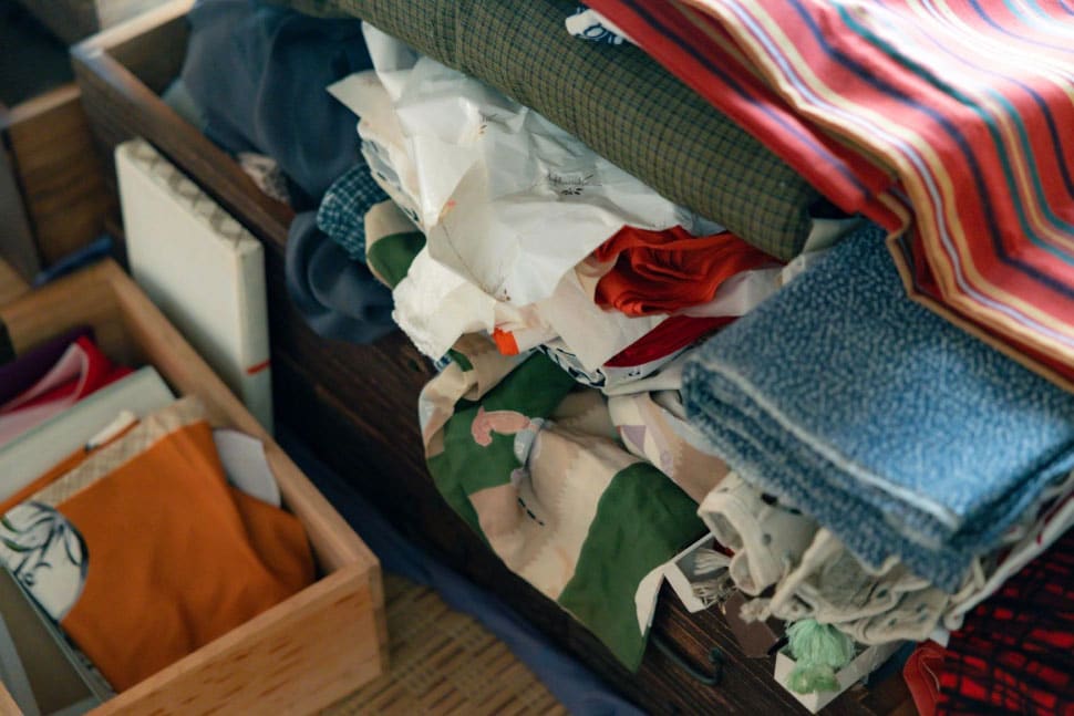 家族の歴史が積み重なった大量の荷物をどうする?